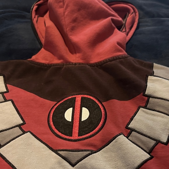 Deadpool Superhero Costume zip up Marvel Hoodie Halloween - Picture 6 of 7